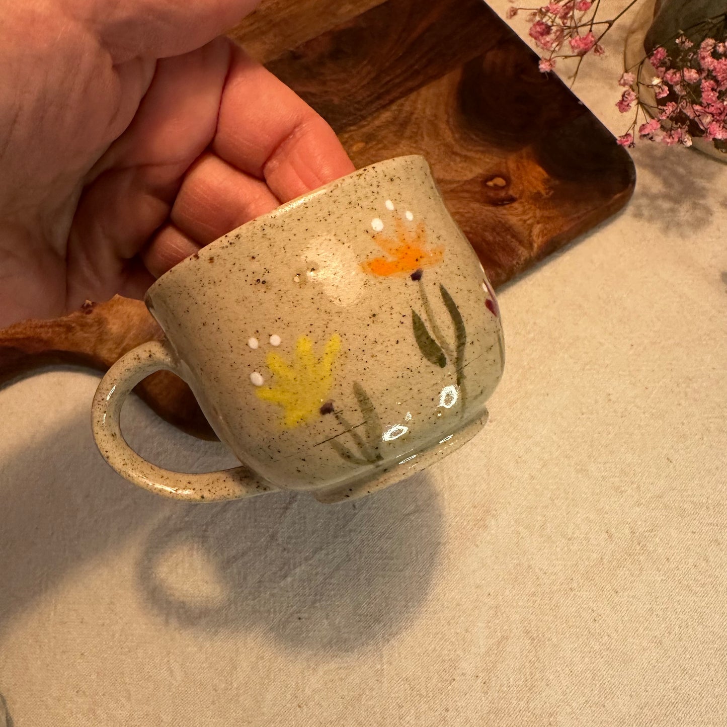 Liten mugg - sommaräng med lavaprickar