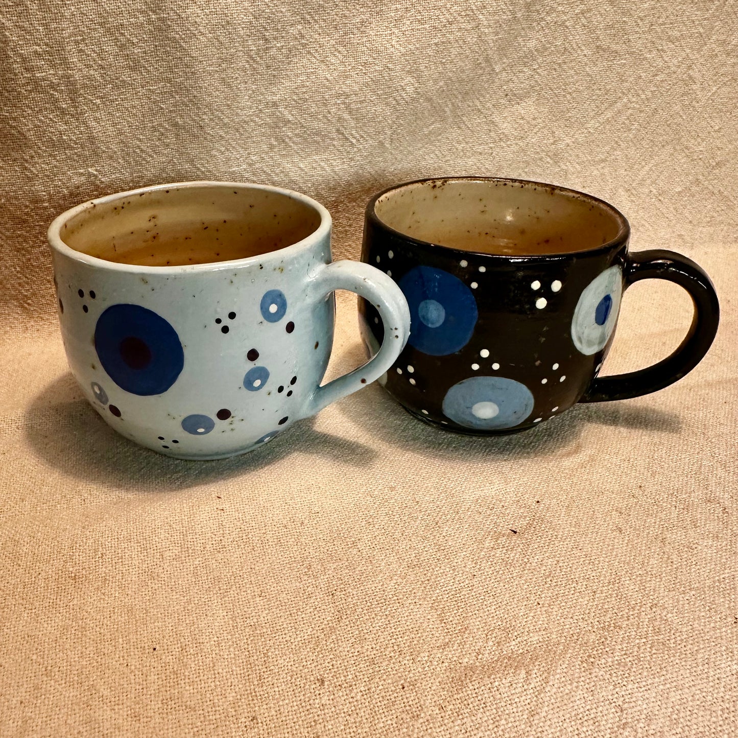 Prickig mugg - ljusblå